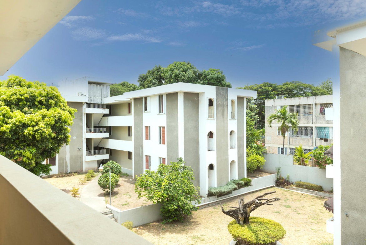 Tenth image of 17-11 Central Avenue in Kingston 8, St. Andrew, Jamaica - property is For Sale