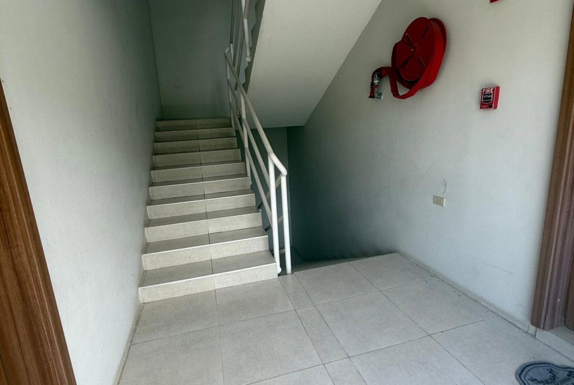 Nineteenth image of 302-1 Belair Avenue in Kingston 3, St. Andrew, Jamaica - property is For Rent