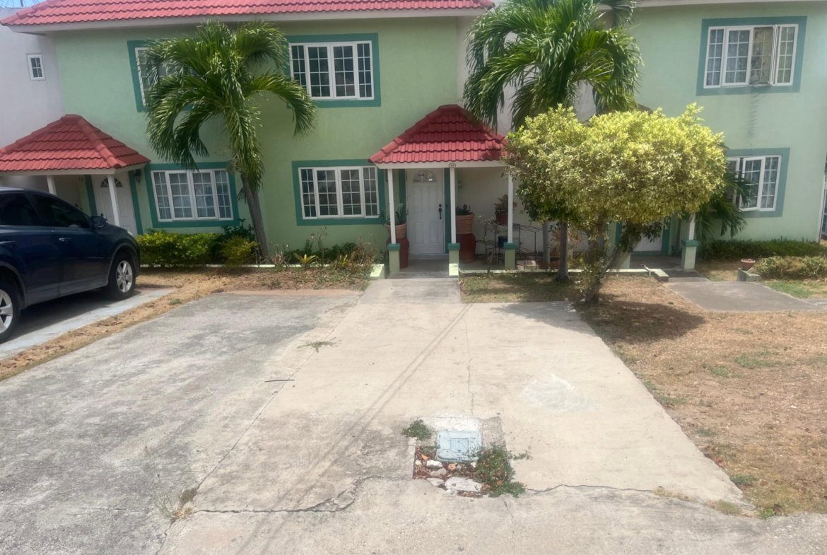 Second image of 16 East Mountain Pride, King in Kingston 6, St. Andrew, Jamaica - property is For Rent