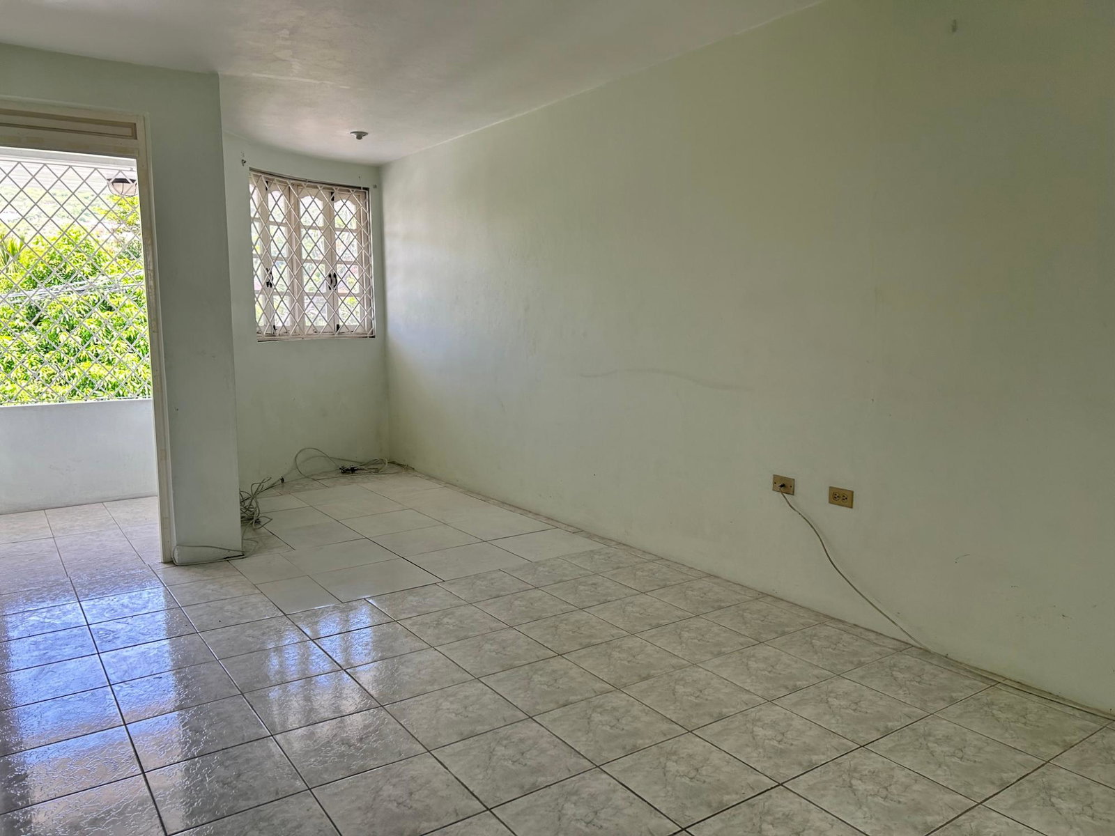 Townhouse-for-Rent-in-St.-Andrew-Jamaica-1-16a-Knightsdale-Drive Fourteenth image of 1-16a Knightsdale Drive in Kingston 19, St. Andrew, Jamaica - property is For Rent