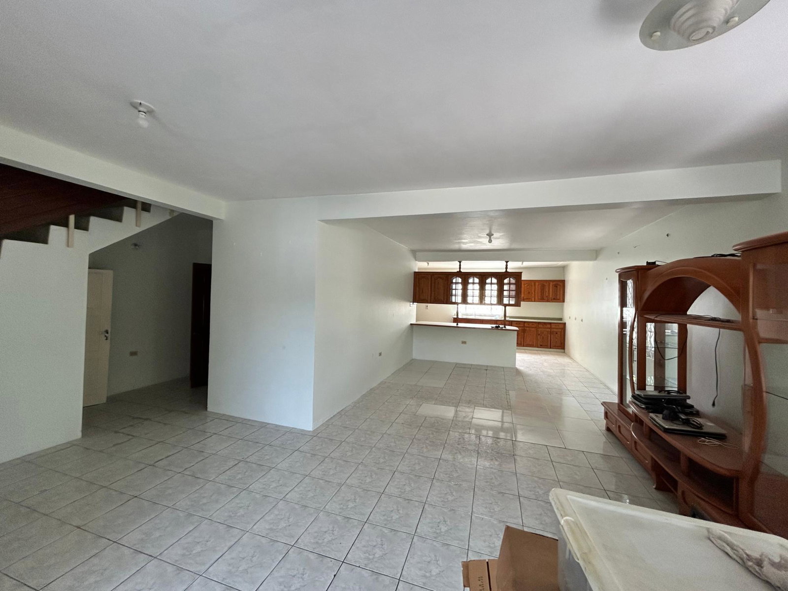 Townhouse-for-Rent-in-St.-Andrew-Jamaica-1-16a-Knightsdale-Drive Fourth image of 1-16a Knightsdale Drive in Kingston 19, St. Andrew, Jamaica - property is For Rent