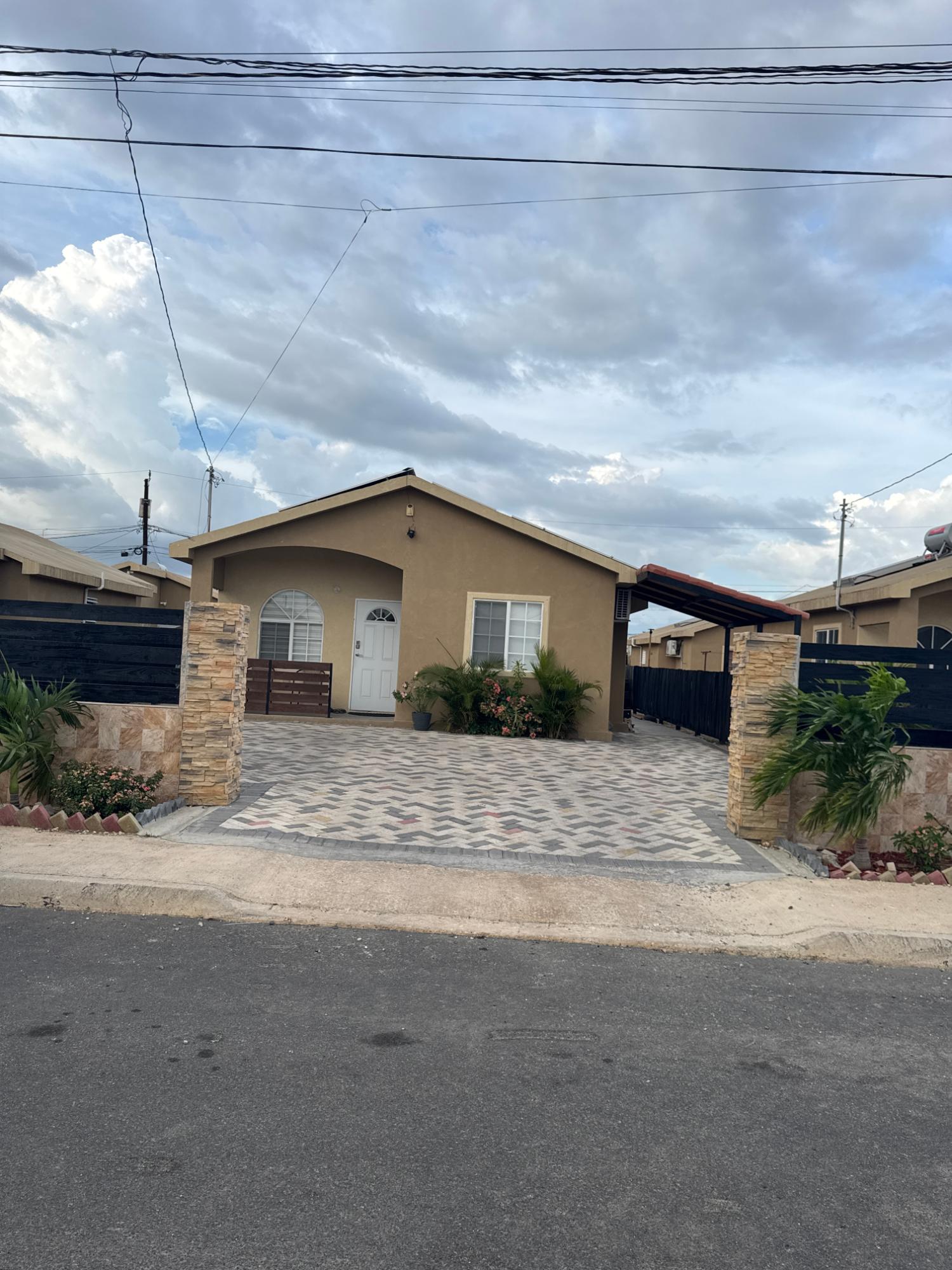 First image of 133 Pearl Avenue Phoenix Park in Phoenix Park, St. Catherine, Jamaica - property is For Sale