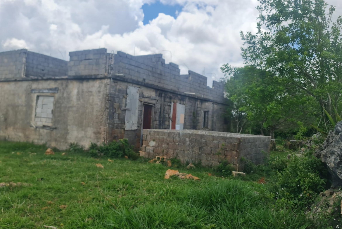Fourth image of Lincoln in Lincoln, Manchester, Jamaica - property is For Sale