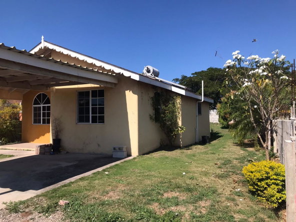 Third image of 998 Lagoon Circle (phase 3) in Old Harbour, St. Catherine, Jamaica - property is For Rent