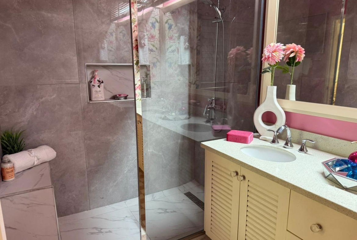 Twenty-Second image of 289 Richmond in Ocho Rios, St. Ann, Jamaica - property is For Sale