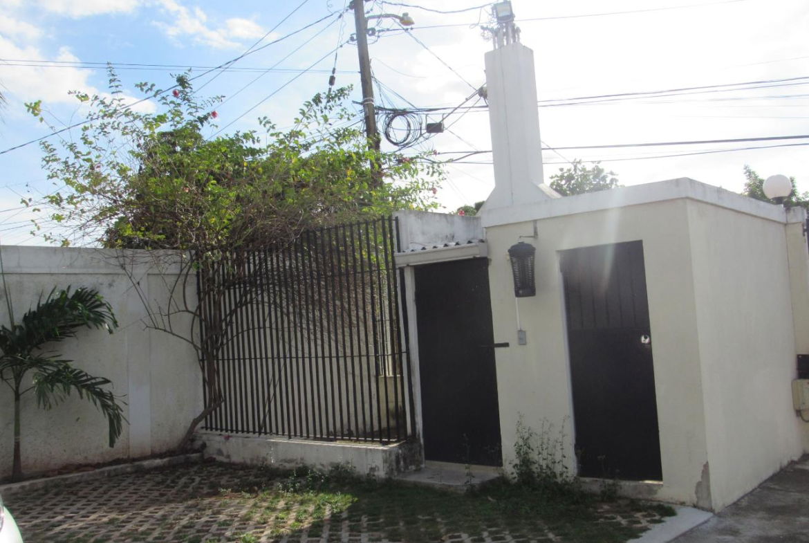 Thirteenth image of 2-8 Hamlet Crescent in Kingston 20, St. Andrew, Jamaica - property is For Sale
