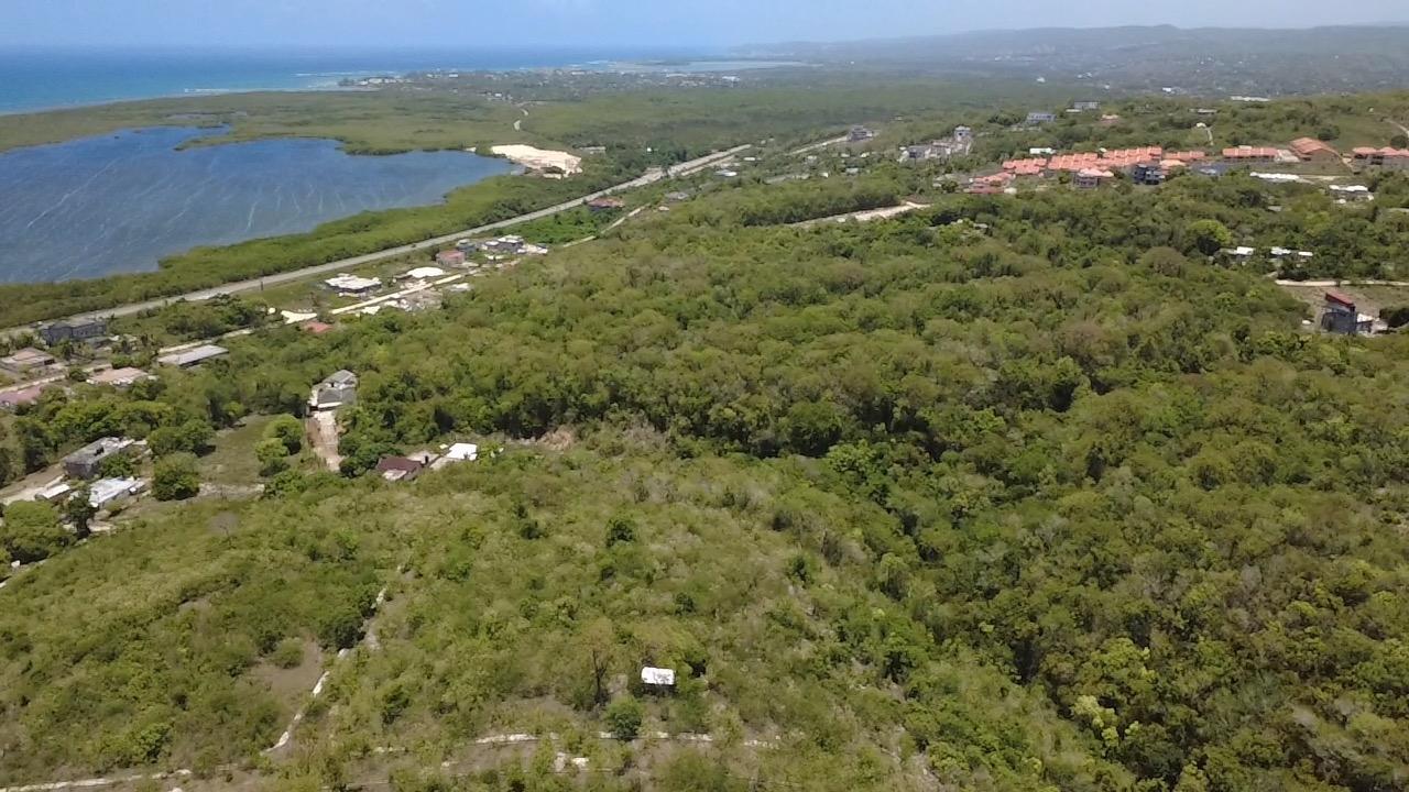 Fourth image of Greenside in Greenside, Trelawny, Jamaica - property is For Sale