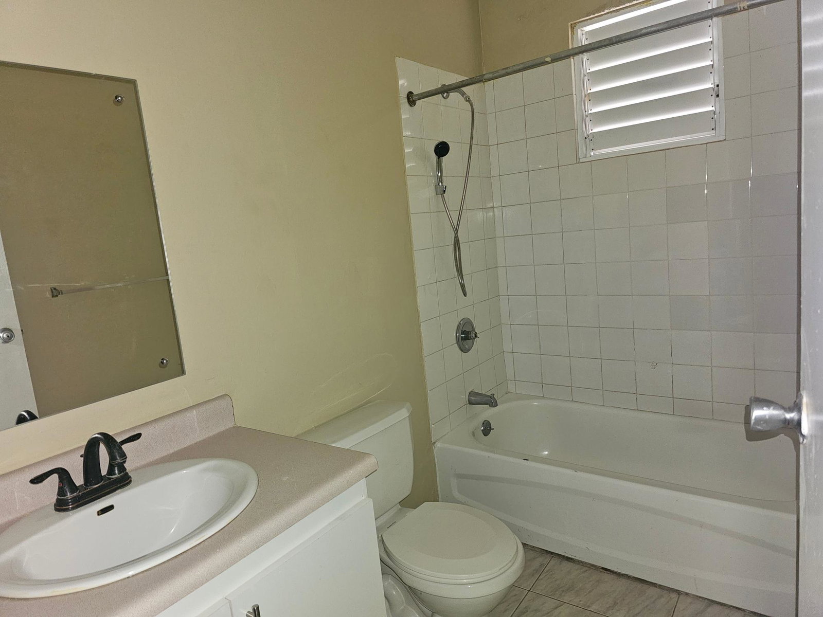 Eleventh image of 6-13 Merrivale Close in Kingston 8, St. Andrew, Jamaica - property is For Rent