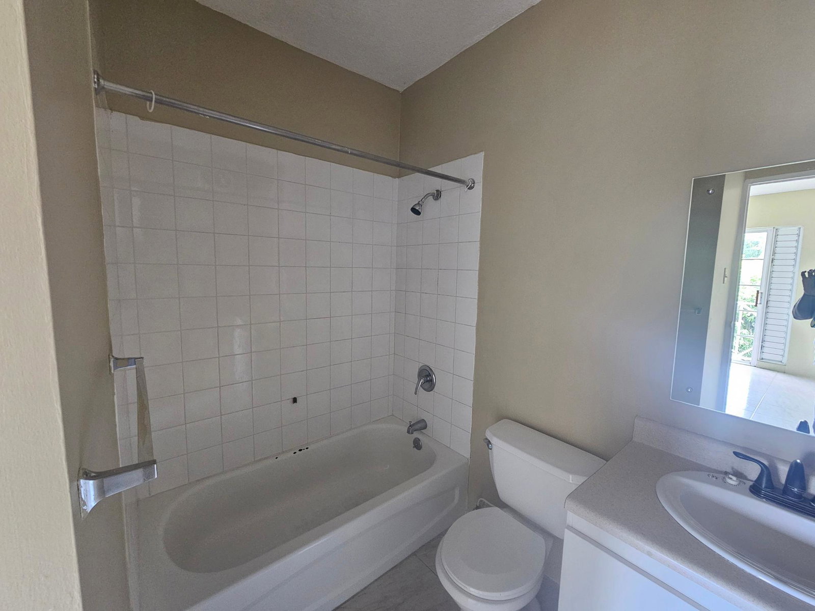 Tenth image of 6-13 Merrivale Close in Kingston 8, St. Andrew, Jamaica - property is For Rent