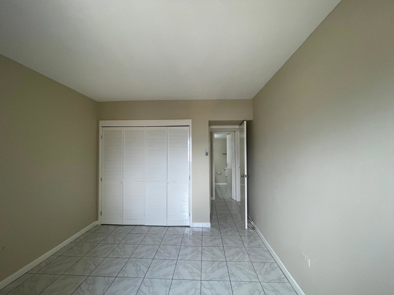 2-Bed-2-Bath-Waterfront-Apartment-for-Rent-in-Ocean-Towers-Kingston Seventh image of E-205- Ocean Towers, Ocean Blvd in KINGSTON, Kingston, Jamaica - property is For Rent