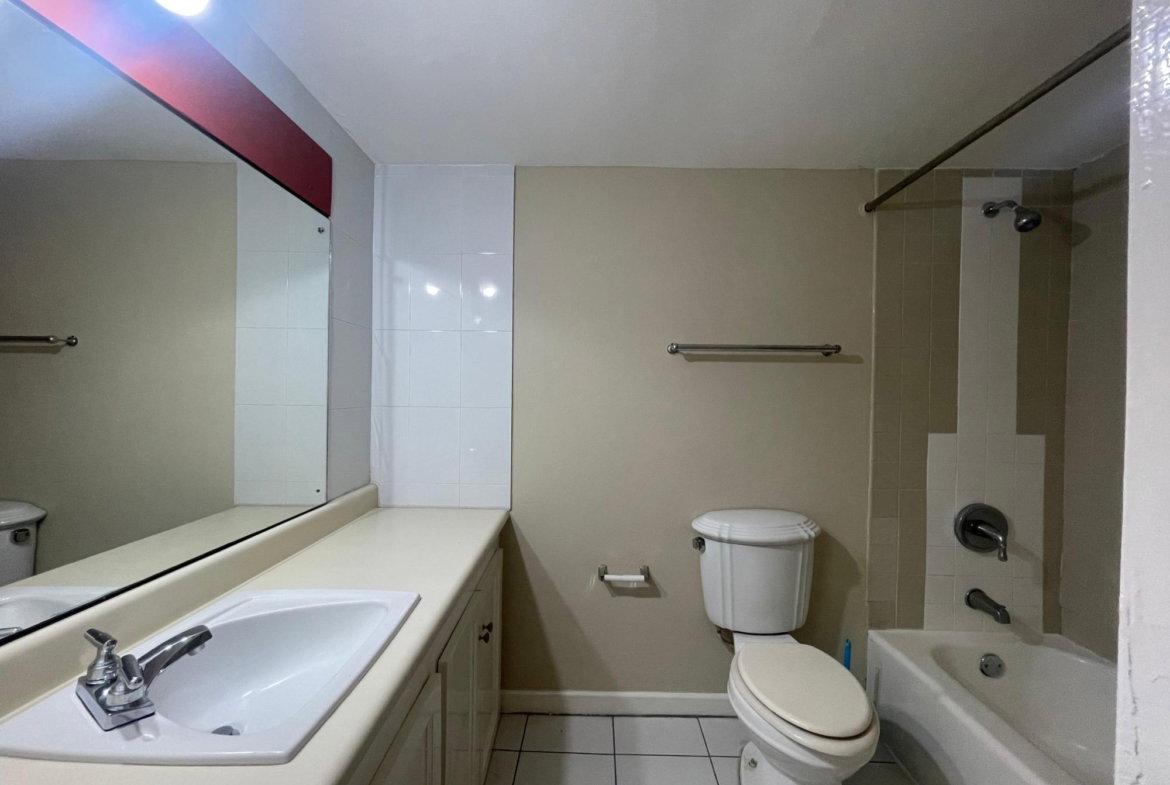 Eighth image of E-205- Ocean Towers, Ocean Blvd in KINGSTON, Kingston, Jamaica - property is For Rent