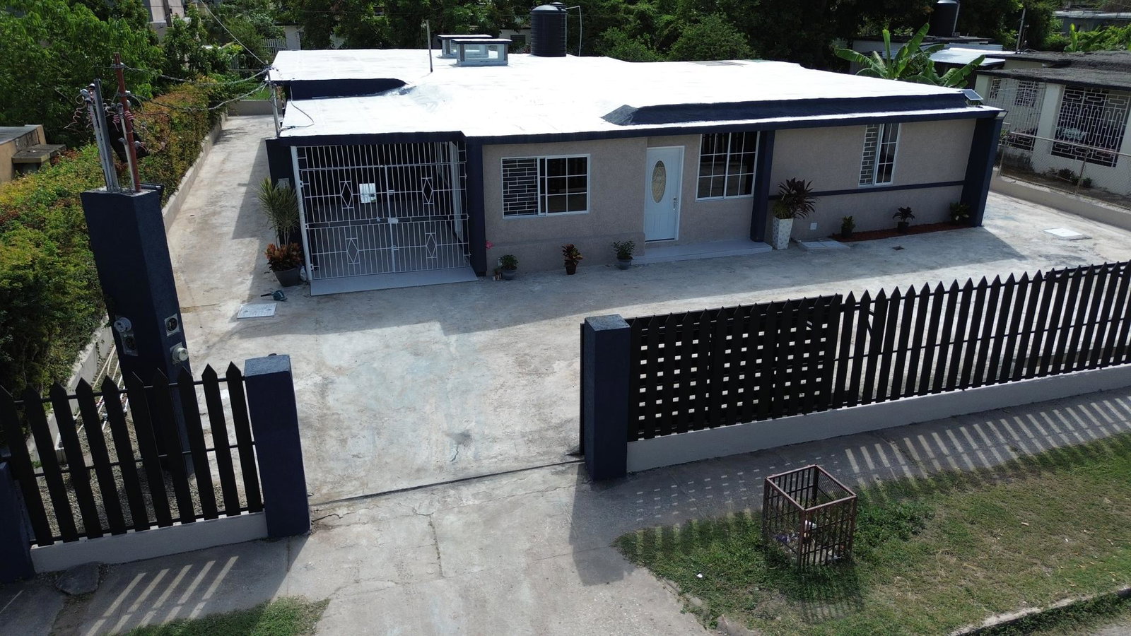 2-Bedroom-Apartment-for-Rent-in-St.-Andrew-Jamaica-5-64-Palmoral-Ave First image of 5-64 Palmoral Avenue in Kingston 6, St. Andrew, Jamaica - property is For Rent