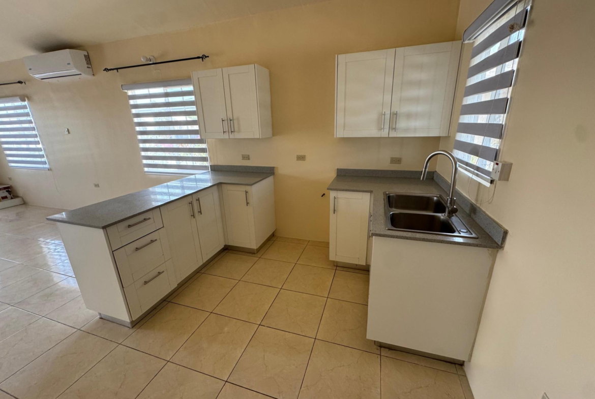 Fifth image of 1424 Phoenix Park Village Ph4 in Phoenix Park, St. Catherine, Jamaica - property is For Rent