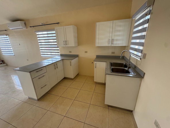 Fifth image of 1424 Phoenix Park Village Ph4 in Phoenix Park, St. Catherine, Jamaica - property is For Rent