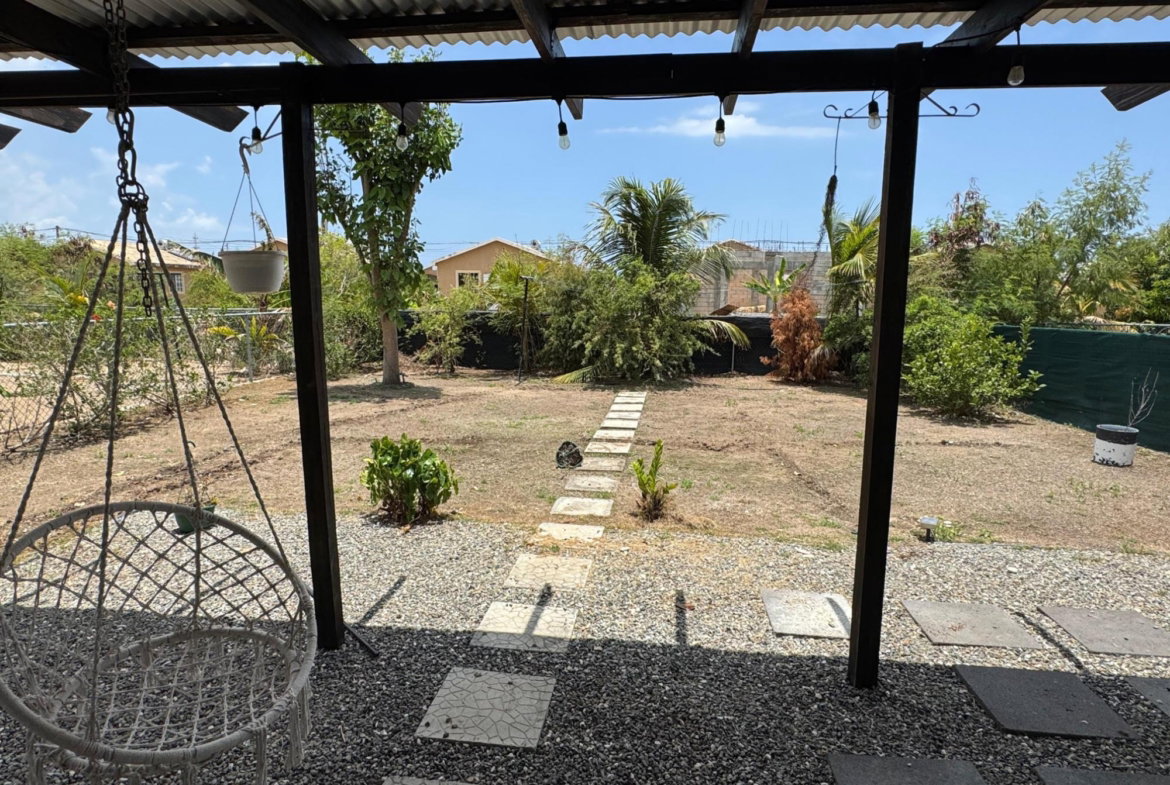 Tenth image of 1424 Phoenix Park Village Ph4 in Phoenix Park, St. Catherine, Jamaica - property is For Rent