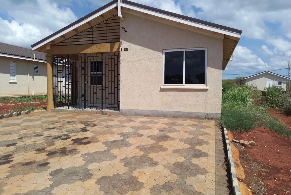 Second image of Silversun Estate in Spanish Town, St. Catherine, Jamaica - property is For Rent
