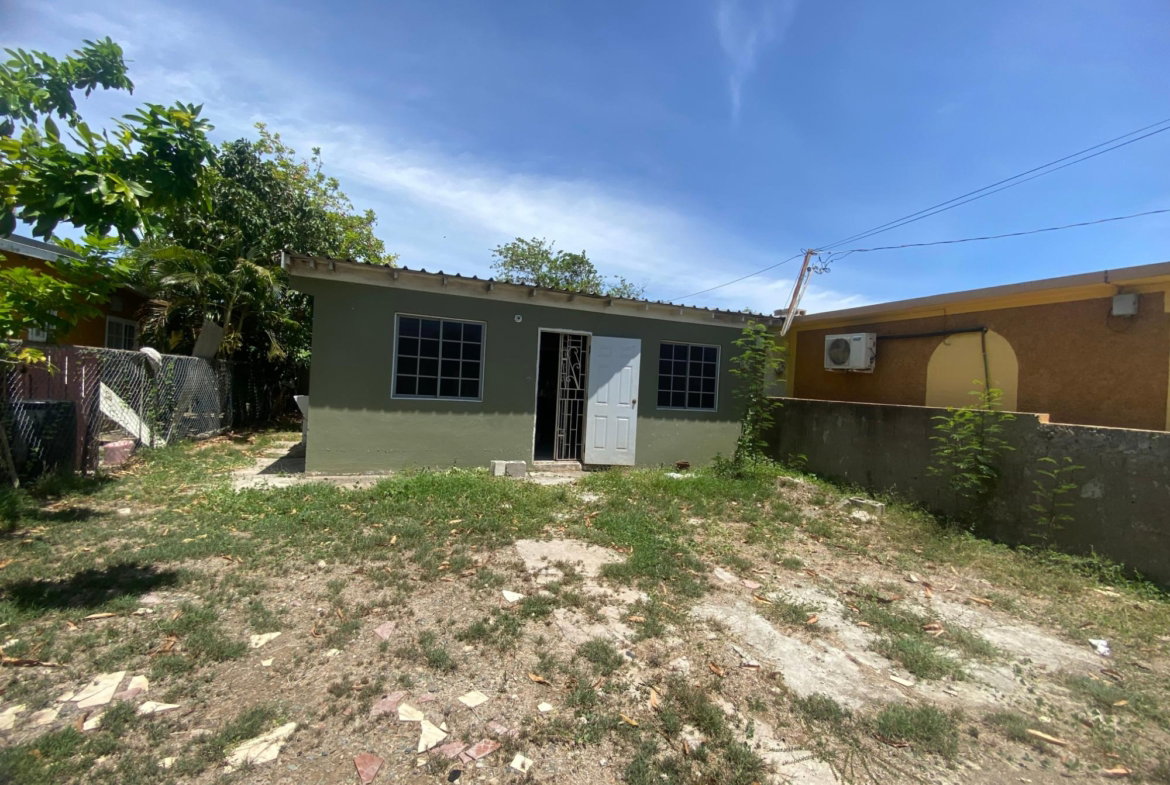 Second image of 915 Braeton New Town in Braeton Newtown, St. Catherine, Jamaica - property is For Sale