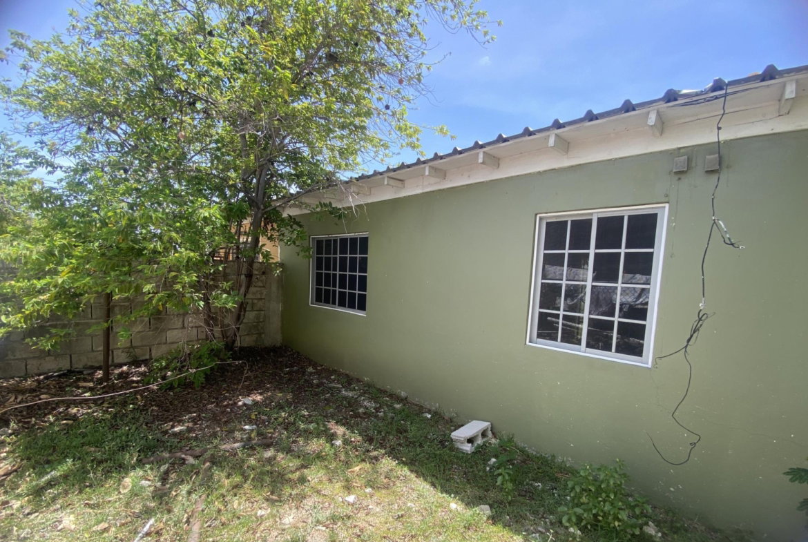 Sixth image of 915 Braeton New Town in Braeton Newtown, St. Catherine, Jamaica - property is For Sale