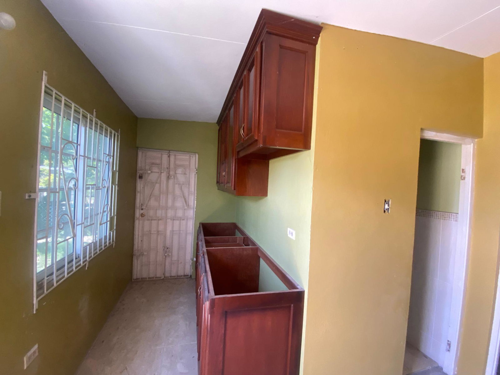 Seventh image of 915 Braeton New Town in Braeton Newtown, St. Catherine, Jamaica - property is For Sale