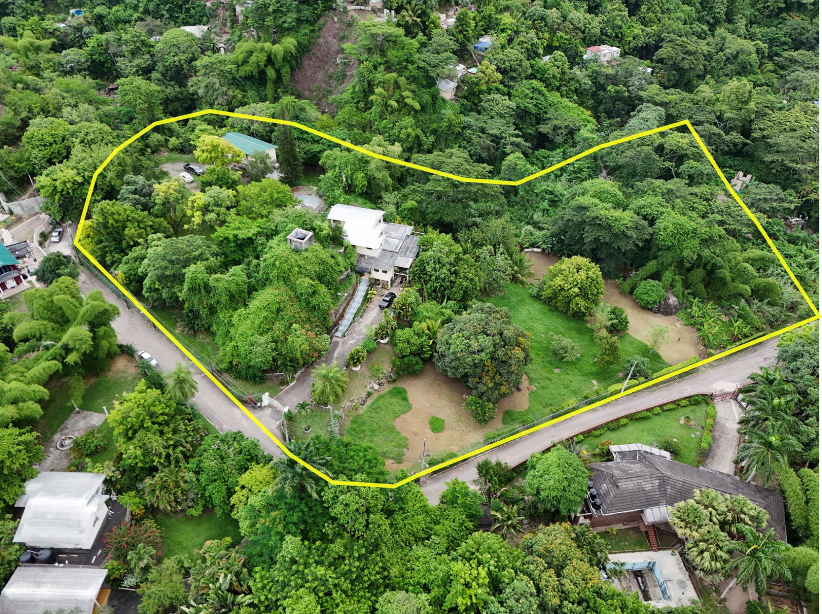 Second image of Unity Grove, Mammee River in Gordon Town P.O., St. Andrew, Jamaica - property is For Sale