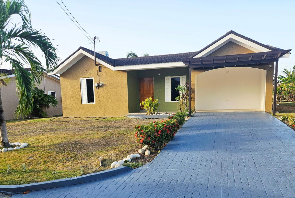 Second image of Lot 68 Drax Hall Manor, Drax Hal in Drax Hall Estate, St. Ann, Jamaica - property is For Rent