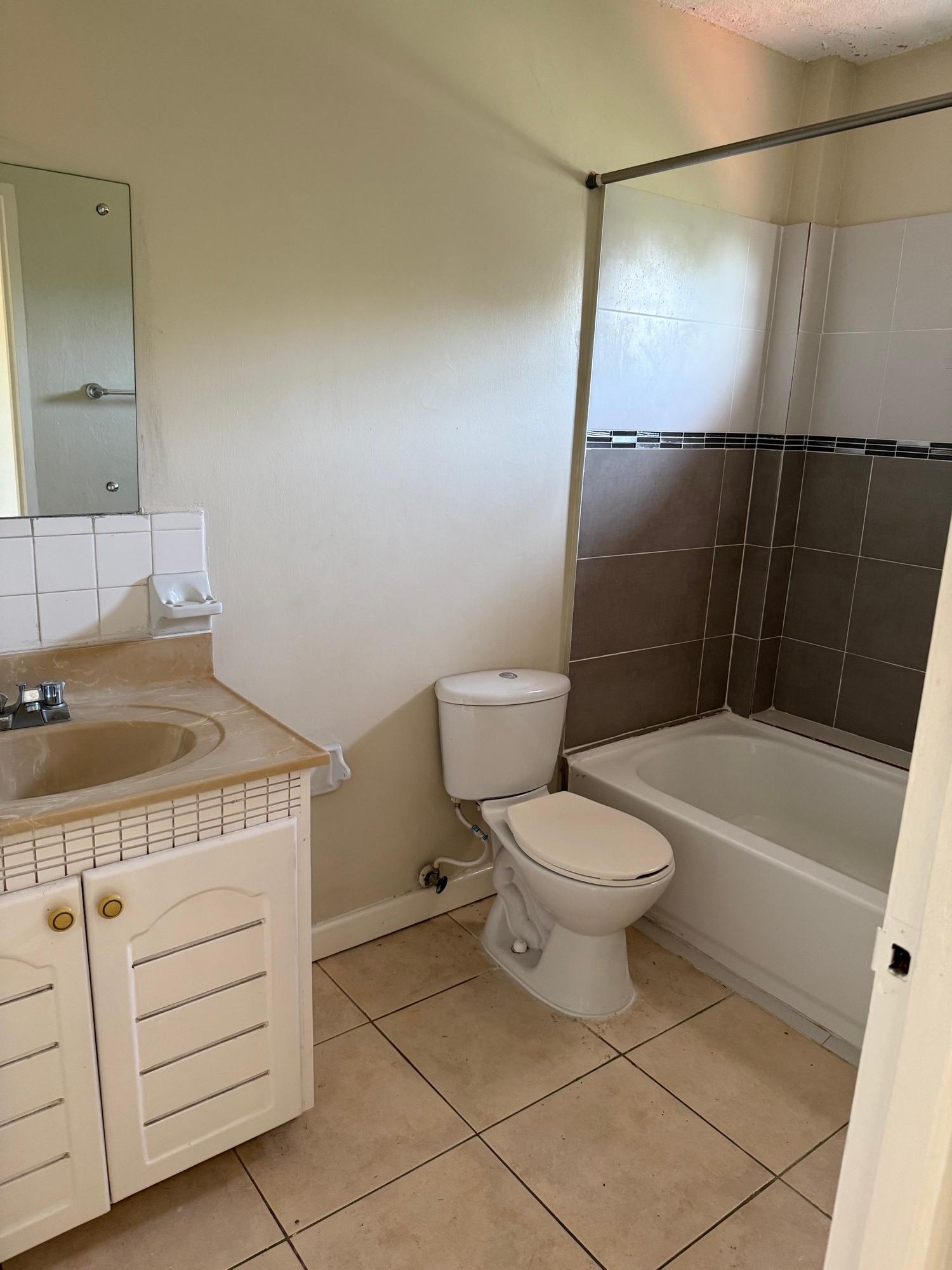 Thirteenth image of 21 Pangola Avenue, Kingston in Kingston 6, St. Andrew, Jamaica - property is For Rent