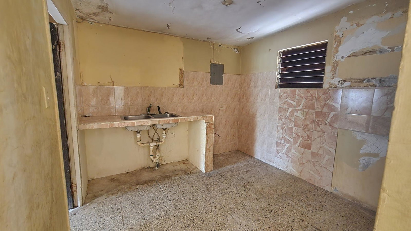 Fifth image of Fulmer Crescent in Ensom City, St. Catherine, Jamaica - property is For Sale