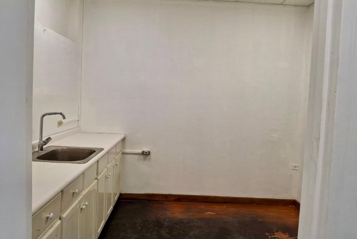Fifth image of 38c Constant Spring Road in Kingston 10, St. Andrew, Jamaica - property is For Rent