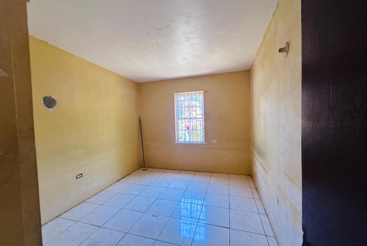 Tenth image of 17 Laura Drive in Ensom City, St. Catherine, Jamaica - property is For Sale