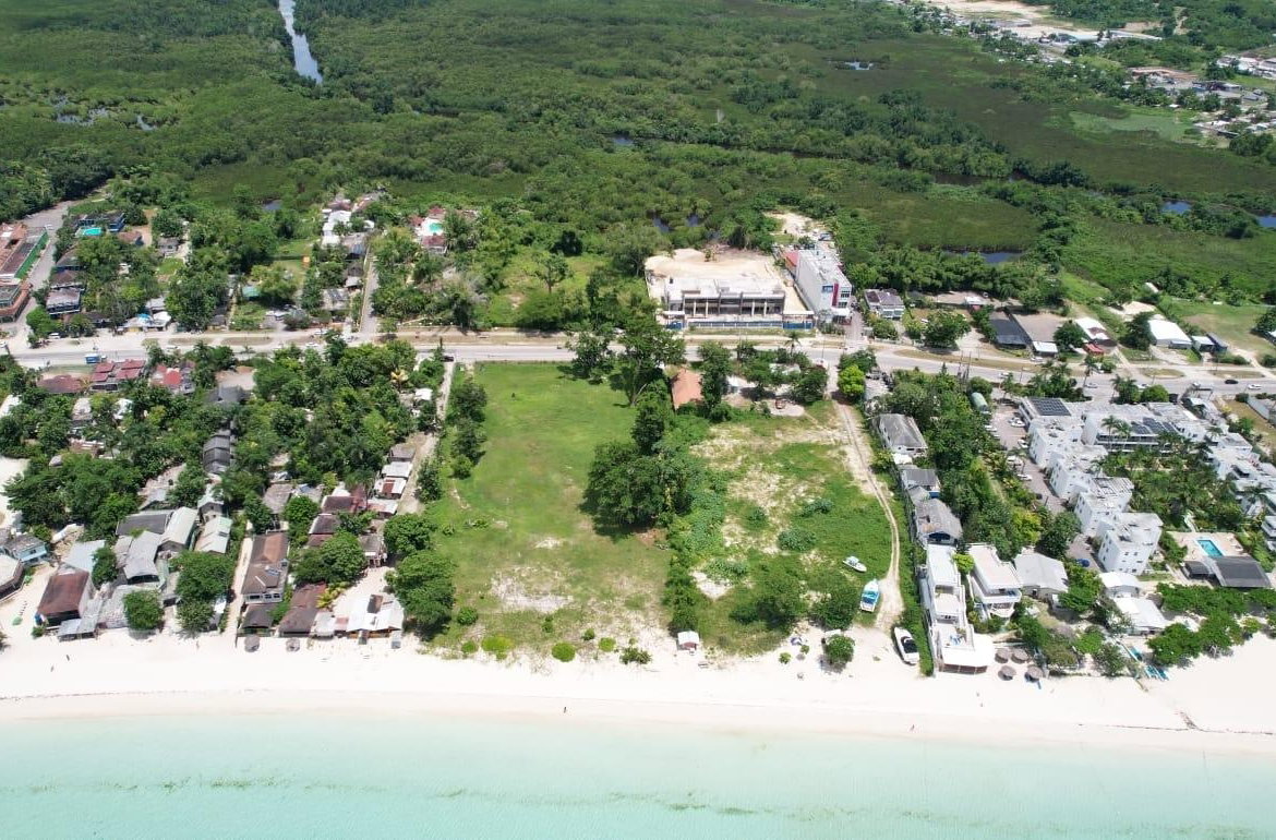 Fourth image of Cayenne Beach Negril in Negril, Westmoreland, Jamaica - property is For Sale