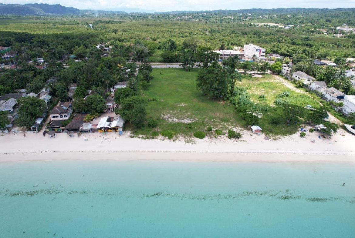 Sixth image of Cayenne Beach Negril in Negril, Westmoreland, Jamaica - property is For Sale