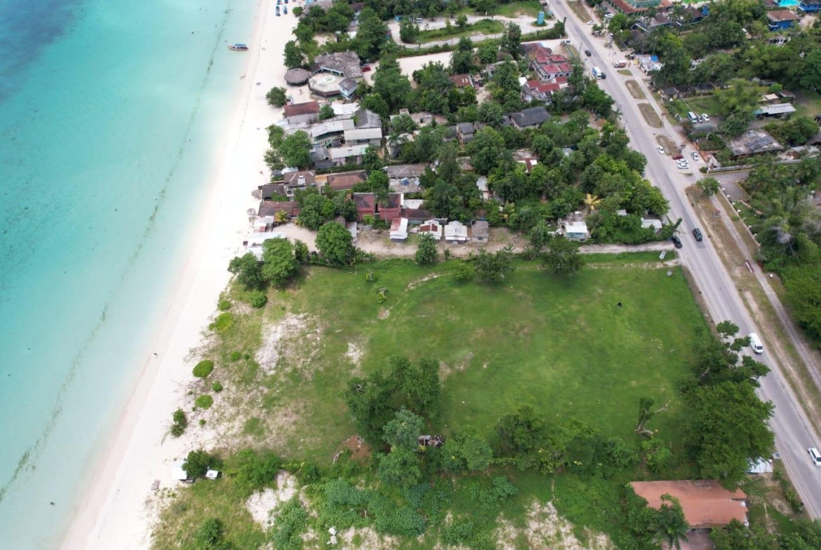 Seventh image of Cayenne Beach Negril in Negril, Westmoreland, Jamaica - property is For Sale