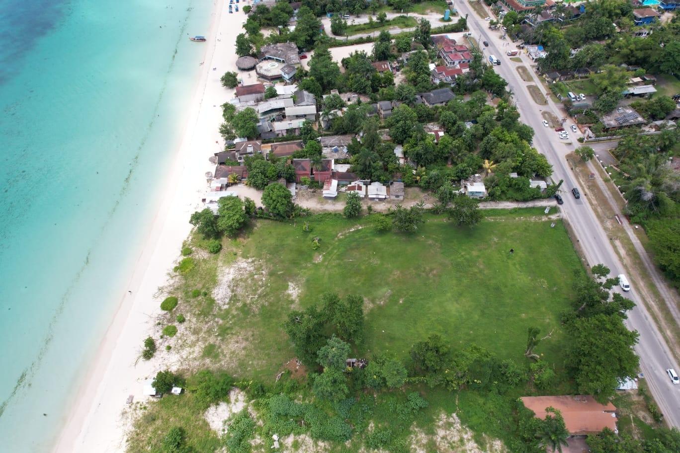 Beachfront-Hotel-Development-Land-for-Sale-in-Negril-Jamaica-3.83-Acres-on-Seven-Mile-Beach Seventh image of Cayenne Beach Negril in Negril, Westmoreland, Jamaica - property is For Sale
