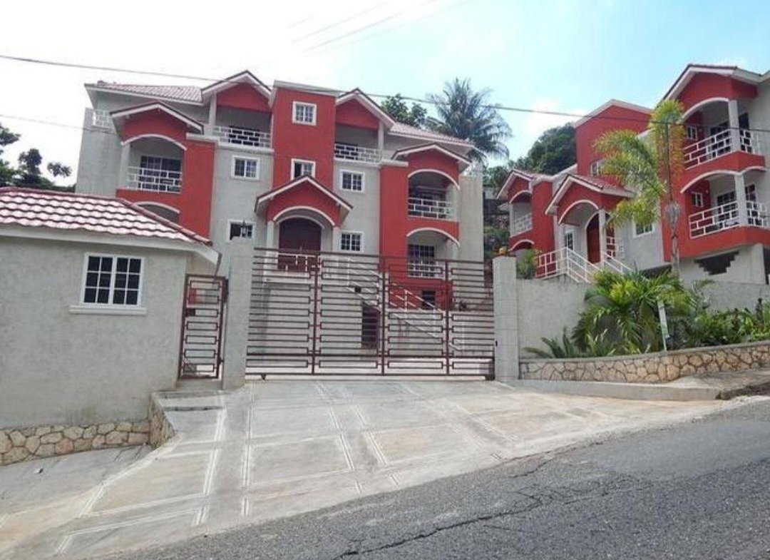 First image of 4-1 Brentwood Terrace in Red Hills, St. Andrew, Jamaica - property is For Rent