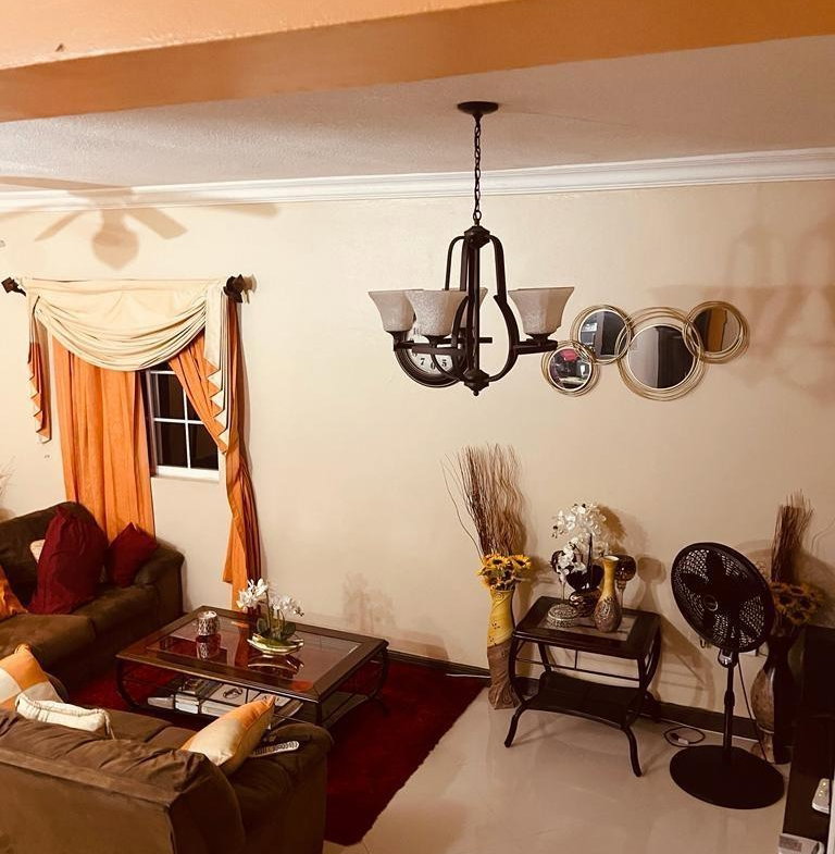 Seventh image of 4-1 Brentwood Terrace in Red Hills, St. Andrew, Jamaica - property is For Rent