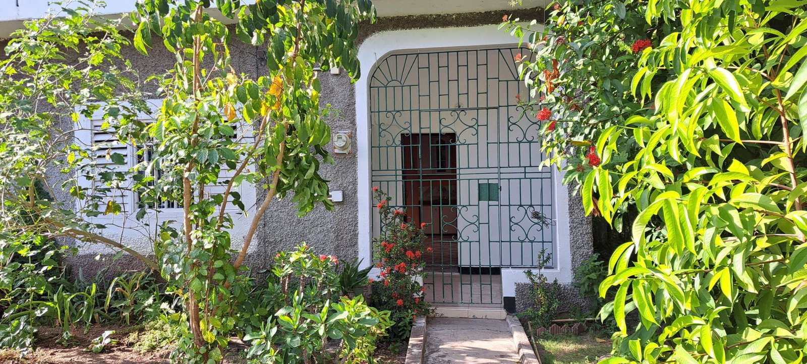 Charming-2-Bedroom-Apartment-for-Rent-in-St.-Andrew-Jamaica-18-Candlewood-Place First image of 18 Candlewood Place in Kingston 20, St. Andrew, Jamaica - property is For Rent