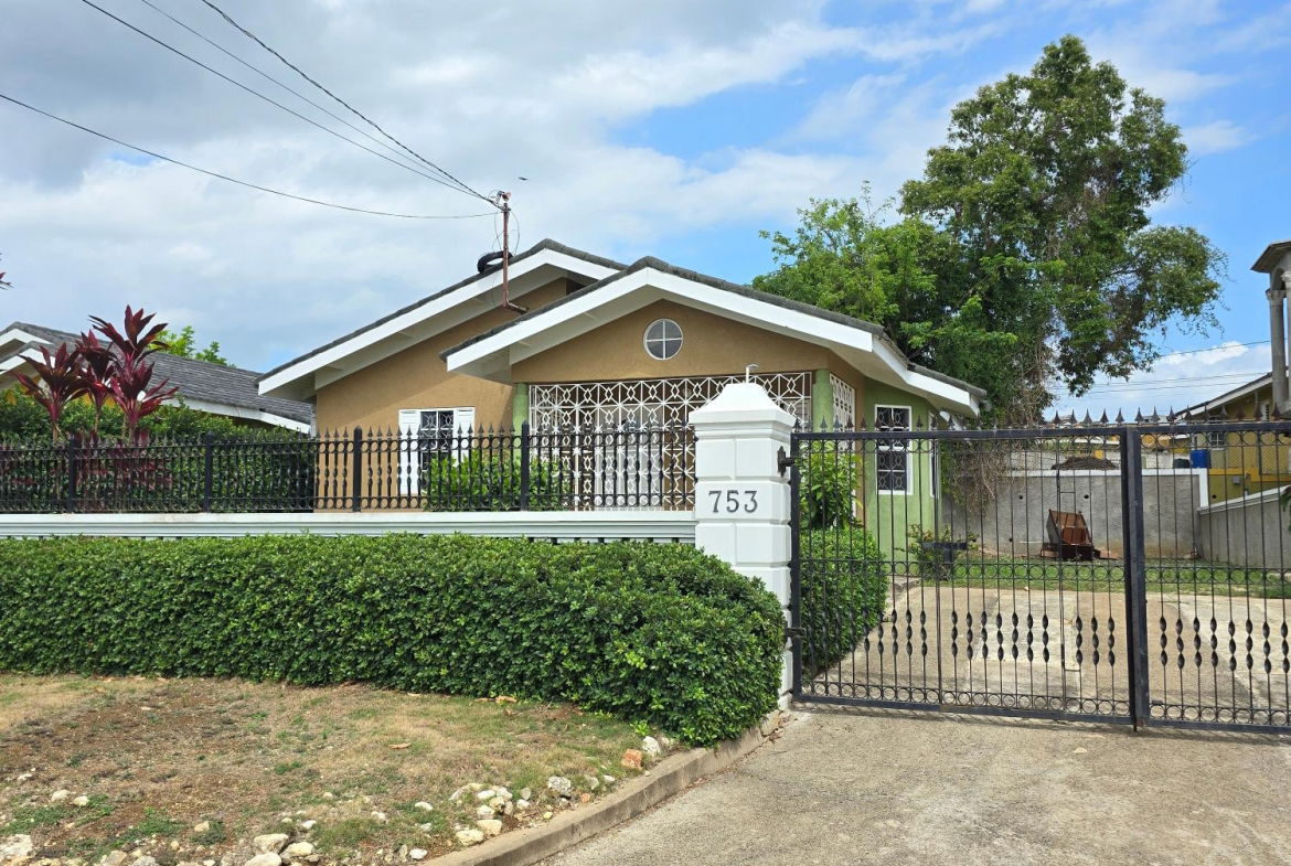 First image of 753 Stonebrook Vista in STONEBROOK VISTA, Trelawny, Jamaica - property is For Sale