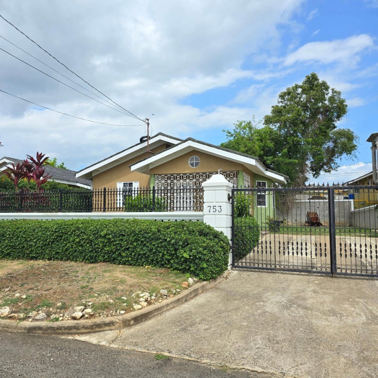 First image of 753 Stonebrook Vista in STONEBROOK VISTA, Trelawny, Jamaica - property is For Sale