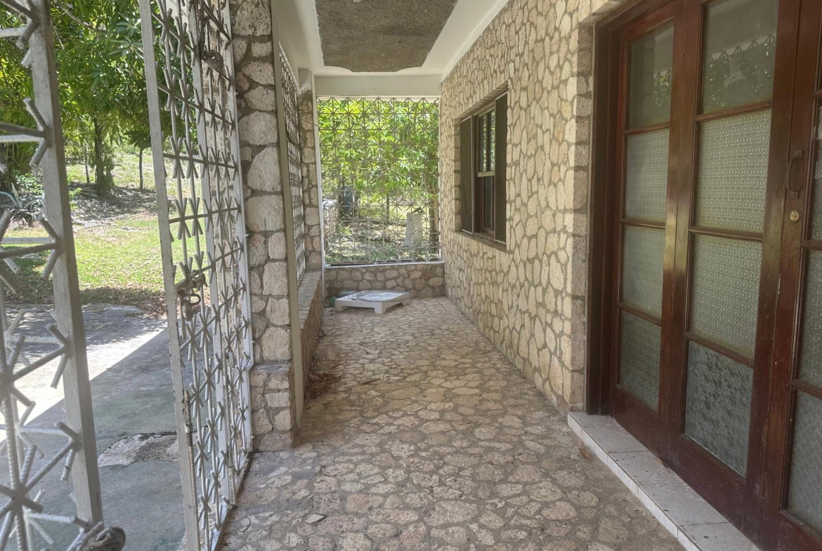 Thirteenth image of Clermont, Daniel Town in Daniel Town, Trelawny, Jamaica - property is For Sale