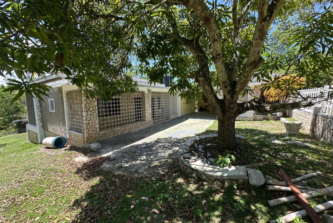 Fourth image of Clermont, Daniel Town in Daniel Town, Trelawny, Jamaica - property is For Sale