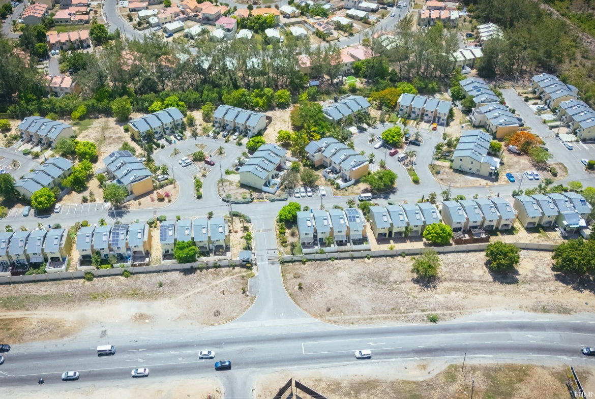 Sixth image of 51- Portmore Country Club 2 in Portmore Country Club, St. Catherine, Jamaica - property is For Sale