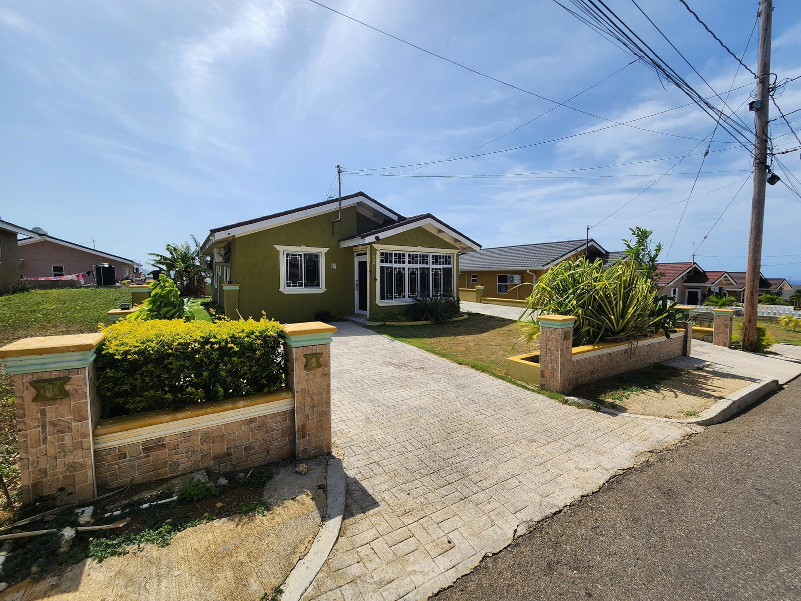 Charming-3-Bedroom-Home-for-Sale-in-Stonebrook-Manor-Trelawny-Jamaica Second image of 706 Stonebrook Manor in Falmouth, Trelawny, Jamaica - property is For Sale