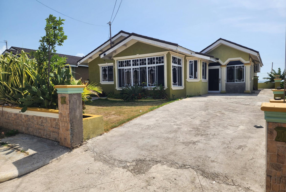 Fourth image of 706 Stonebrook Manor in Falmouth, Trelawny, Jamaica - property is For Sale