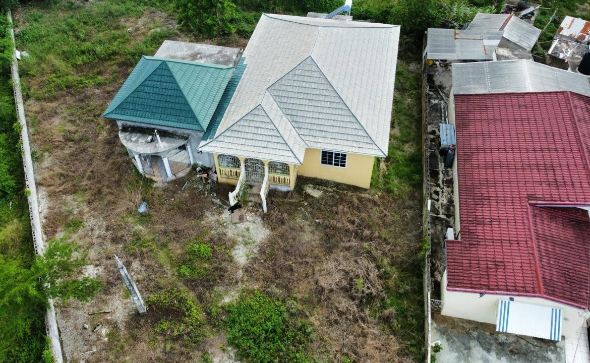 Fifth image of 62 Beadles Blvd Santa Cru in Santa Cruz, St. Elizabeth, Jamaica - property is For Sale
