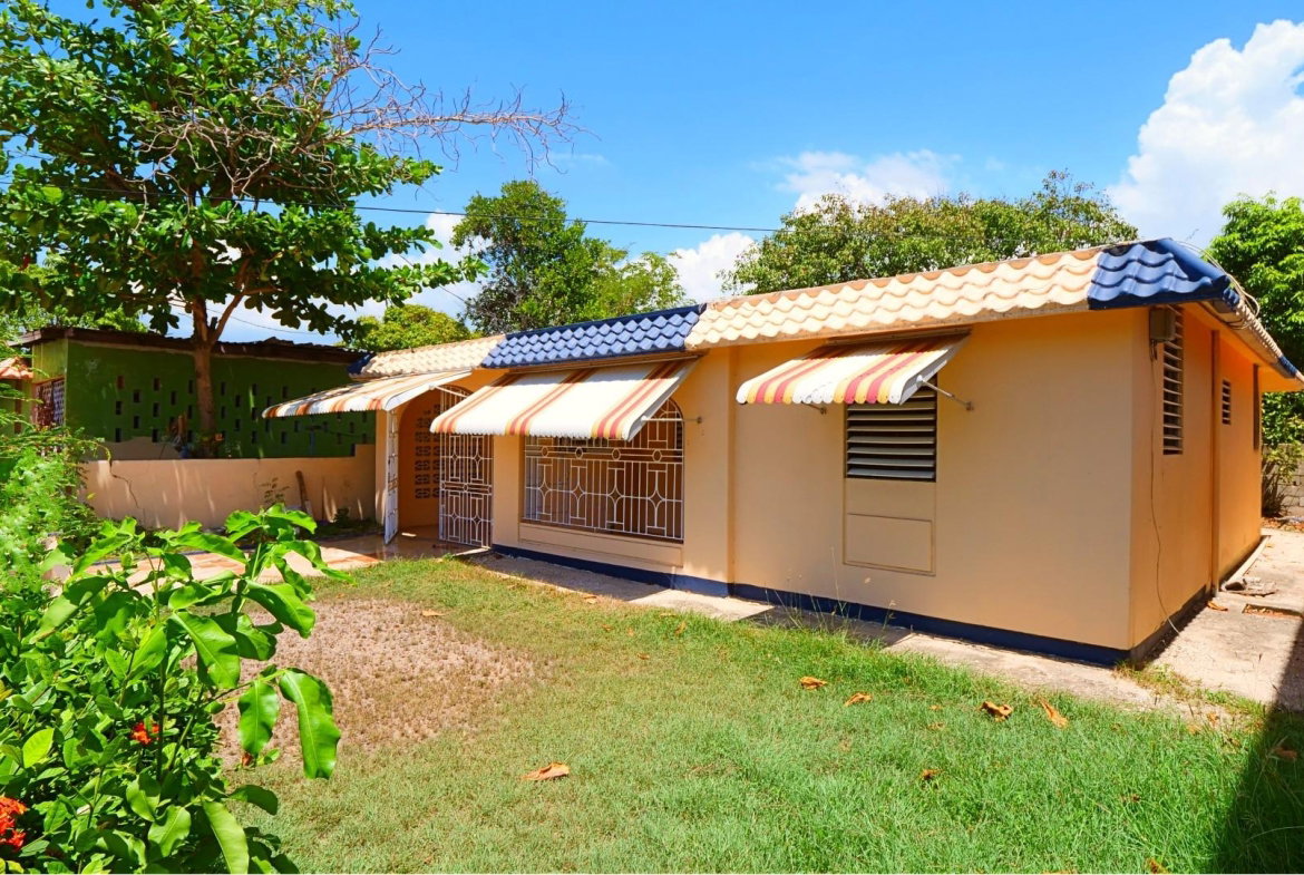Eleventh image of 44- Gibson Road, Bridgeport in Bridgeport, St. Catherine, Jamaica - property is For Sale