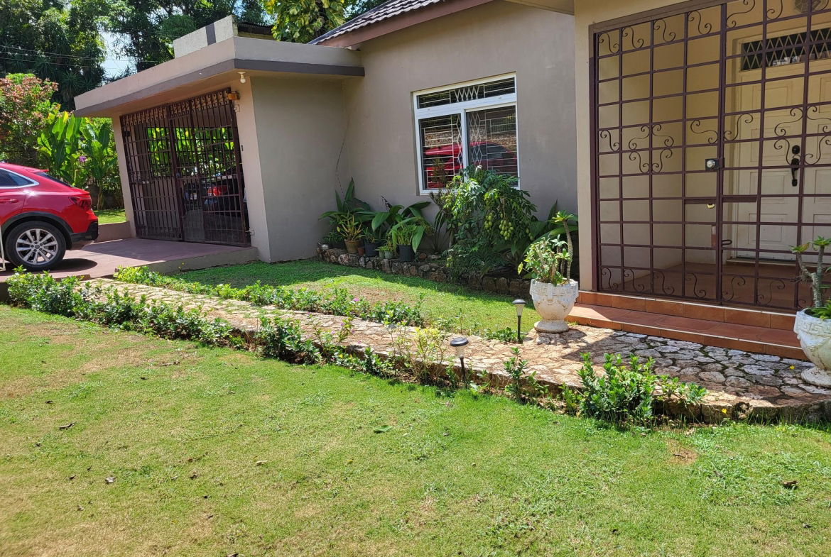 Second image of 7 Kimberley Court in Red Hills, St. Andrew, Jamaica - property is For Sale