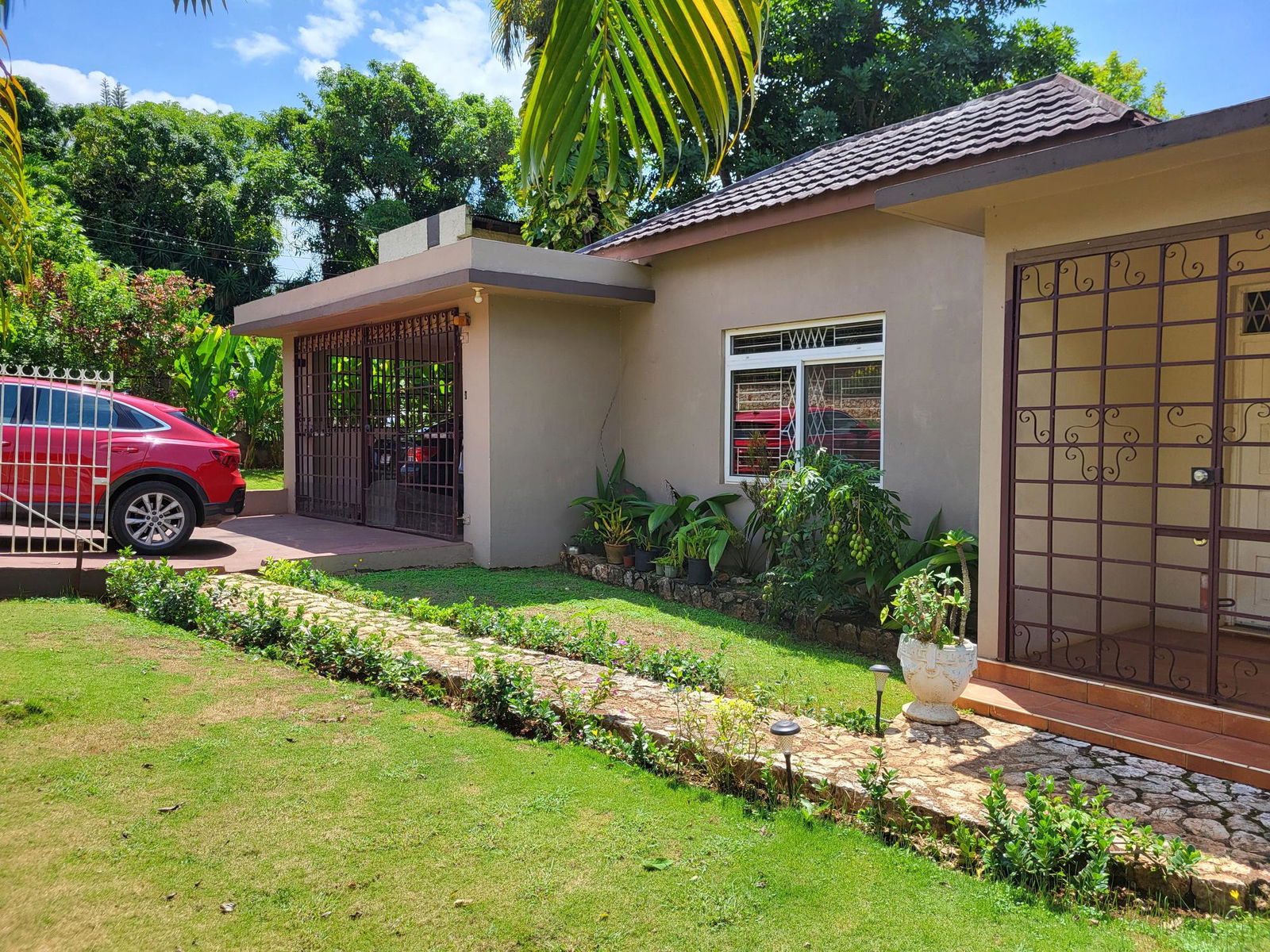Fourth image of 7 Kimberley Court in Red Hills, St. Andrew, Jamaica - property is For Sale