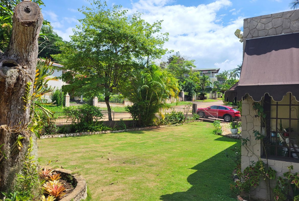 Fifth image of 7 Kimberley Court in Red Hills, St. Andrew, Jamaica - property is For Sale