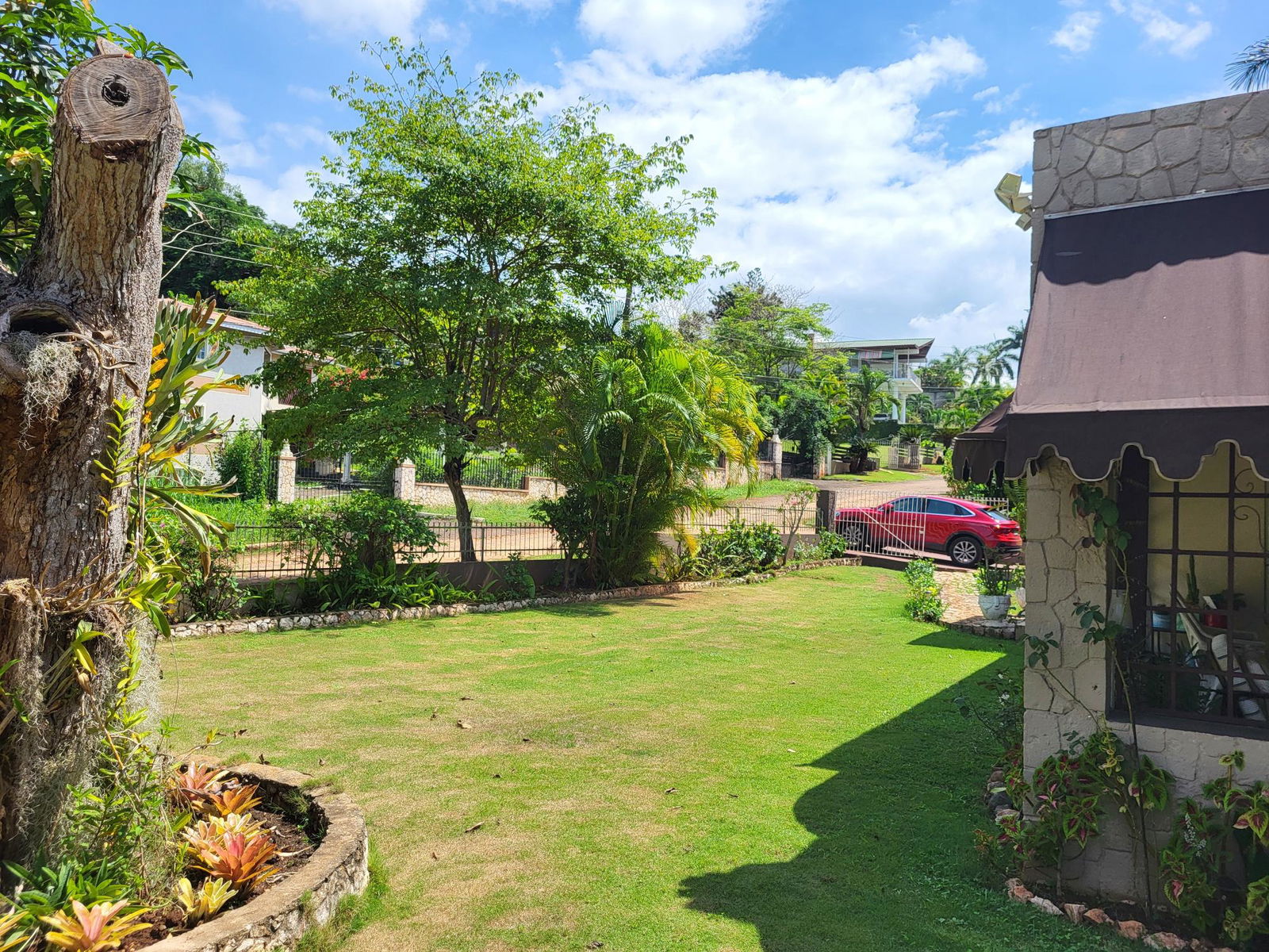 Fifth image of 7 Kimberley Court in Red Hills, St. Andrew, Jamaica - property is For Sale