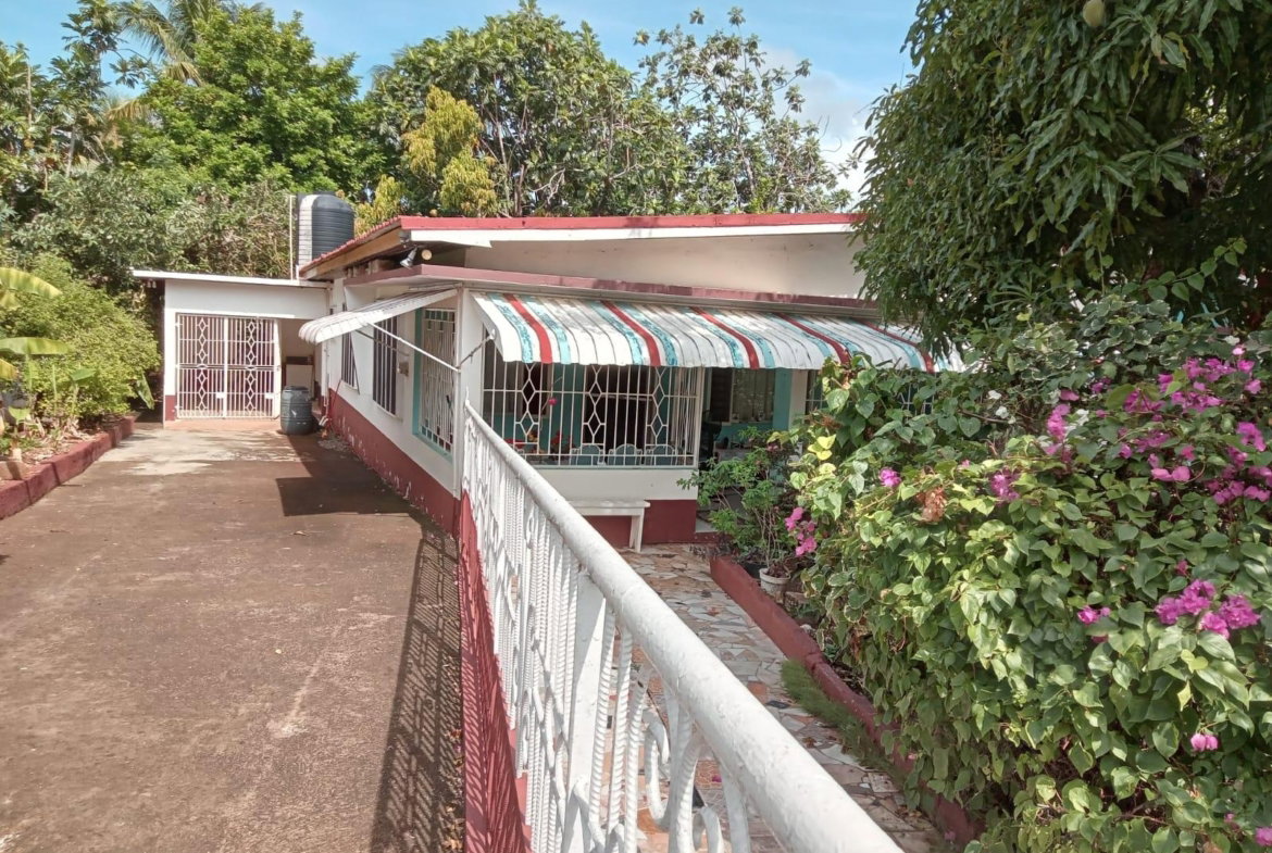 Seventh image of 77a Central Avenue May pe in May Pen, Clarendon, Jamaica - property is For Sale